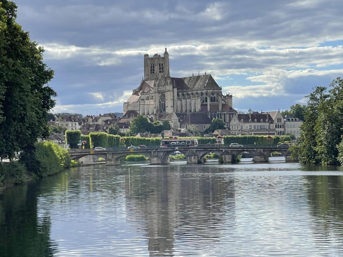 Apartament Le Pigeonnier Centre Historique Auxerre Zewnętrze zdjęcie